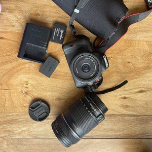 Canon Rebel SL1 Bundle - Excellent condition